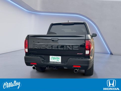 Certified 2025 Honda Ridgeline Sport image 4