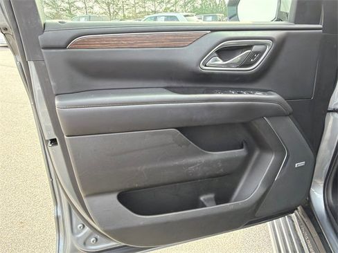 Used 2021 Chevrolet Tahoe High Country w/ Premium Package image 10