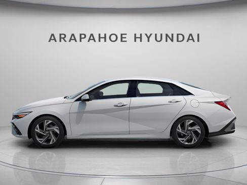 New 2026 Hyundai Elantra Limited image 3