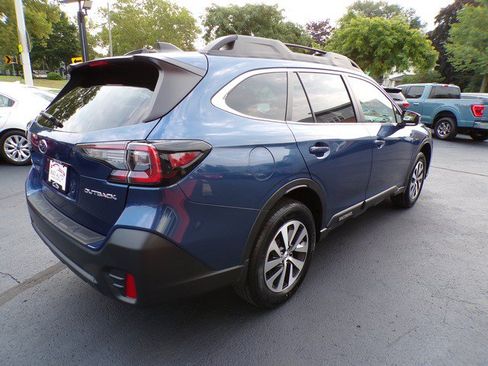 Used 2020 Subaru Outback Premium AWD/4WD image 6