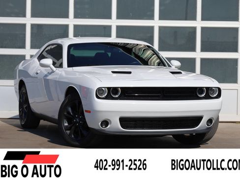 Used 2022 Dodge Challenger SXT w/ Blacktop Package image 1