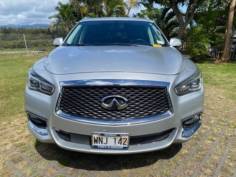 Used 2018 INFINITI QX60 FWD w/ Premium Package image 2