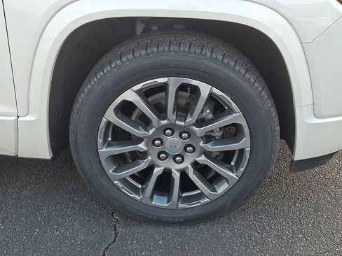 Certified 2021 GMC Acadia Denali image 8