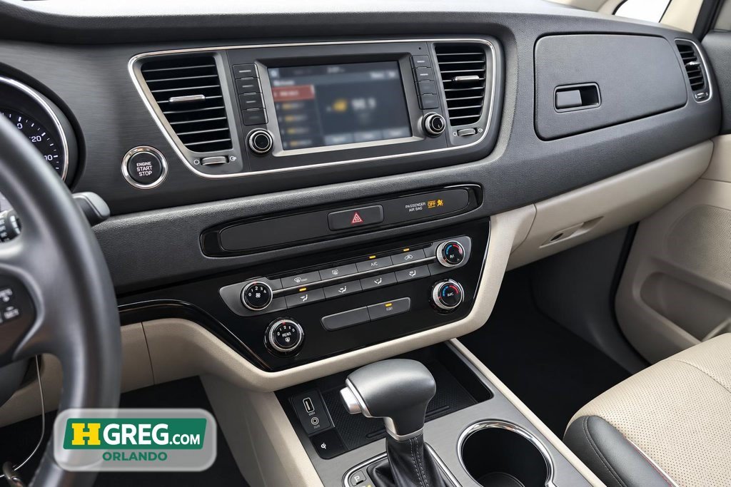 Used 2020 Kia Sedona EX FWD image 14