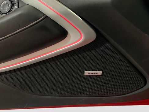 Used 2017 Chevrolet Camaro LT RWD image 15
