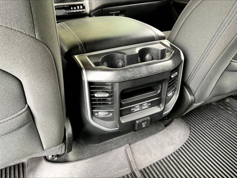 Used 2021 RAM 1500 Big Horn AWD/4WD image 11