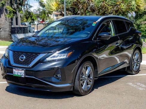 Used 2019 Nissan Murano Platinum w/ Cargo Package image 3