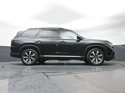 Used 2023 Honda Pilot Touring image 33