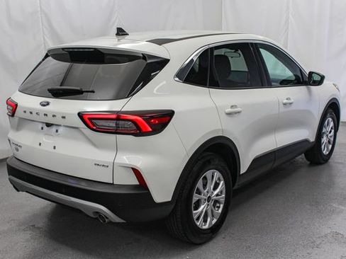 Used 2023 Ford Escape Active w/ Tech Pack #1 AWD/4WD image 10