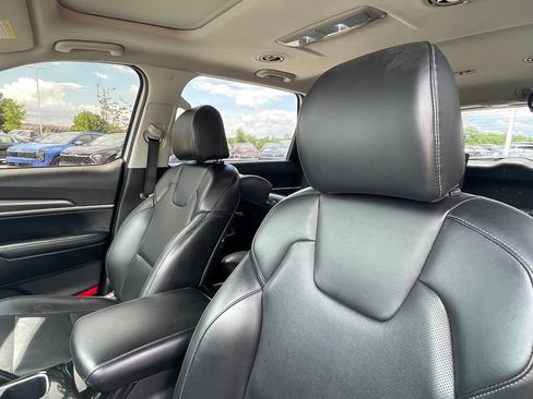 Used 2022 Kia Telluride S AWD/4WD image 8