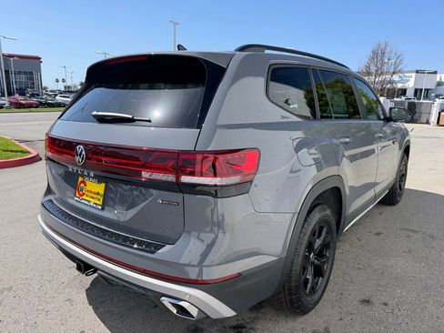 New 2026 Volkswagen Atlas Peak Edition AWD/4WD image 6