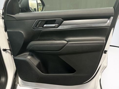 Used 2025 GMC Terrain Elevation AWD/4WD image 31