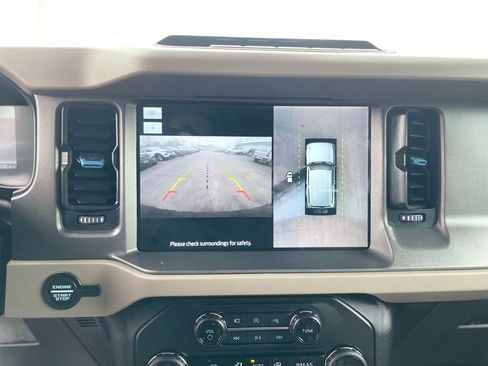 Used 2022 Ford Bronco Outer Banks image 18