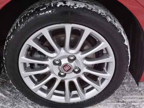 Used 2017 FIAT 124 Spider Classica image 32