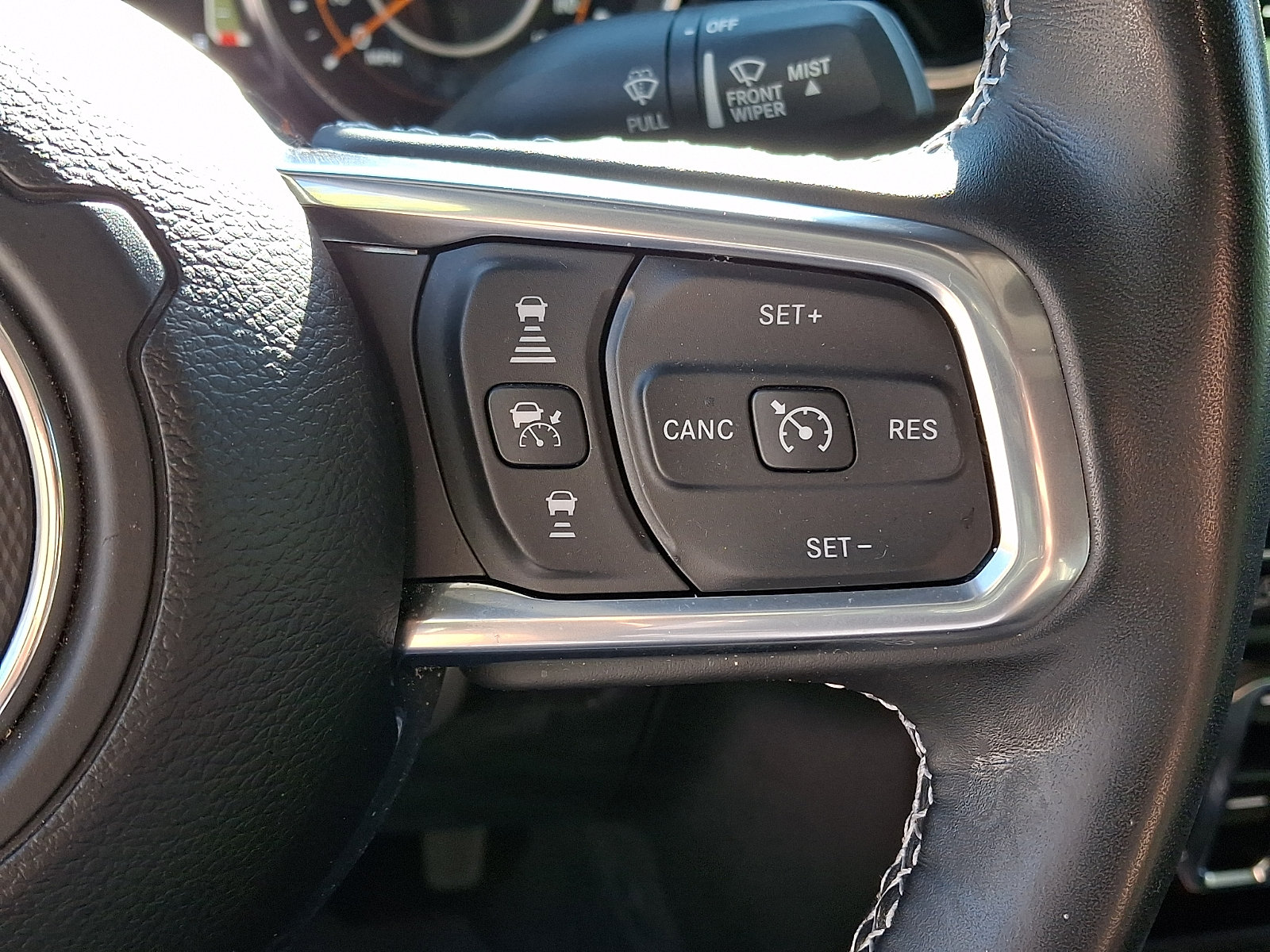 Used 2022 Jeep Gladiator Overland w/ Popular Equipment Package AWD/4WD image 23