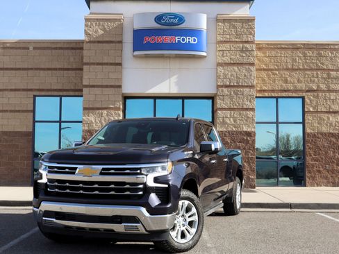 Used 2023 Chevrolet Silverado 1500 LTZ w/ Technology Package image 2