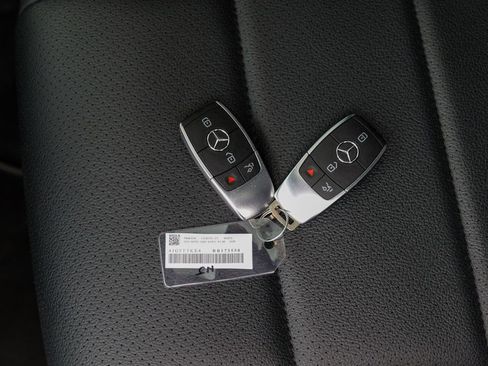 Used 2024 Mercedes-Benz GLS 450 4MATIC image 58