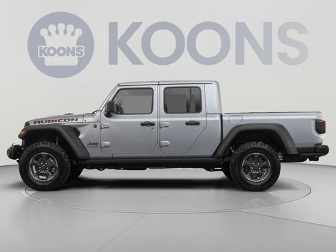 Used 2023 Jeep Gladiator Rubicon w/ Cold Weather Group AWD/4WD image 2
