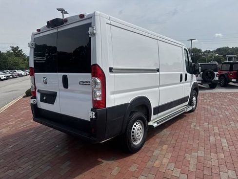 Used 2025 RAM ProMaster 2500 FWD image 36