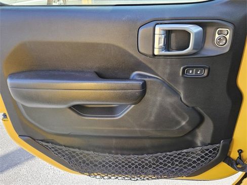 Used 2021 Jeep Wrangler Unlimited Sport image 26