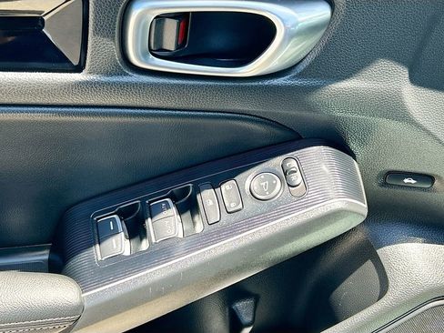 Certified 2025 Honda Civic Sport image 18