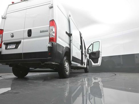 Used 2025 RAM ProMaster 2500 w/ Convenience Group FWD image 47