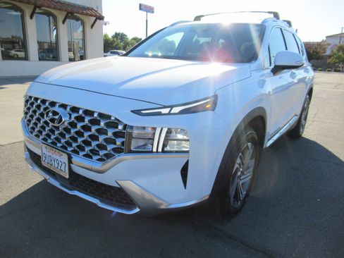 Used 2022 Hyundai Santa Fe SEL w/ Convenience Package image 3