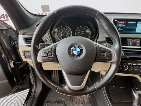 Used 2018 BMW X1 xDrive28i AWD/4WD image 12