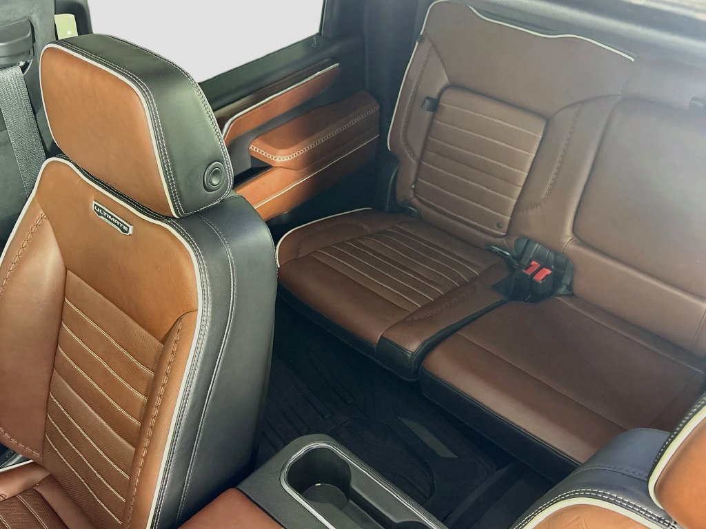 Certified 2024 GMC Sierra 3500 Denali Ultimate AWD/4WD image 27