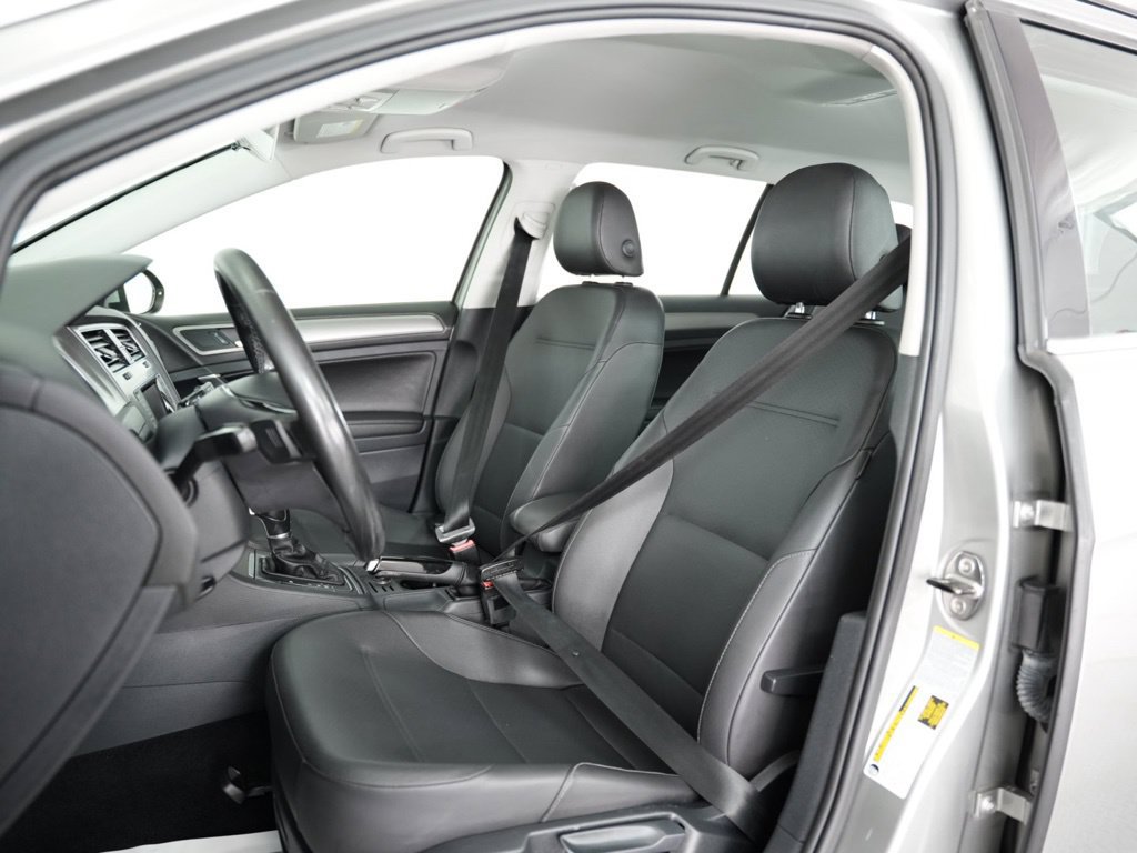Used 2015 Volkswagen Golf TDI S FWD image 43