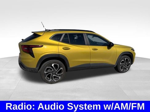 Used 2024 Chevrolet Trax RS w/ Driver Confidence Package image 6