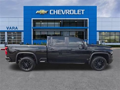 Used 2025 Chevrolet Silverado 2500 LT w/ Trail Boss Package AWD/4WD image 6