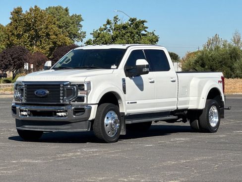 Used 2021 Ford F450 Lariat w/ Lariat Ultimate Package AWD/4WD image 8