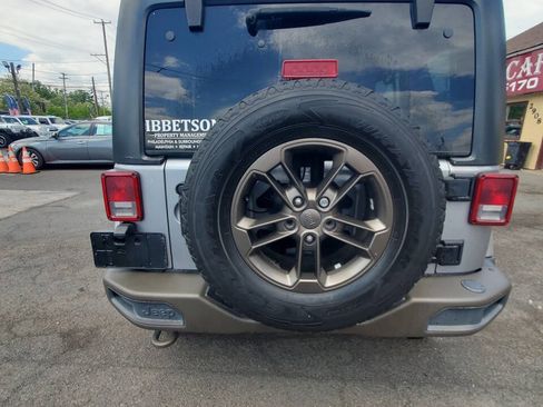 Used 2016 Jeep Wrangler Unlimited Sahara AWD/4WD image 10