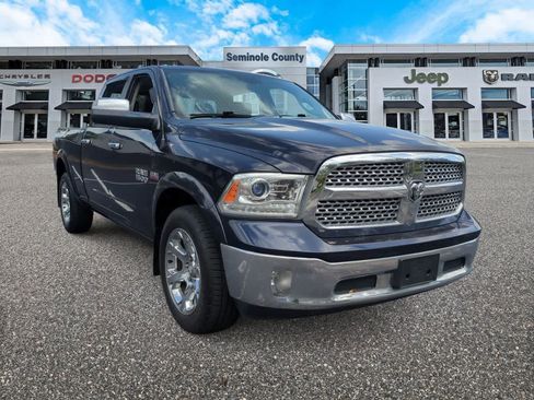 Used 2016 RAM 1500 Laramie AWD/4WD image 2
