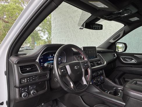 Used 2022 Chevrolet Suburban RST w/ Luxury Package AWD/4WD image 17