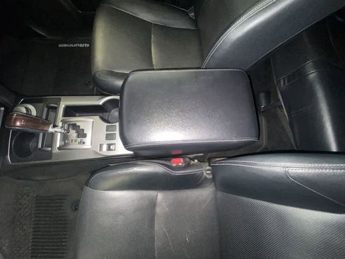 Used 2018 Toyota 4Runner Limited AWD/4WD image 21