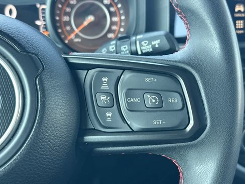 Used 2024 Jeep Wrangler Unlimited Rubicon AWD/4WD image 28