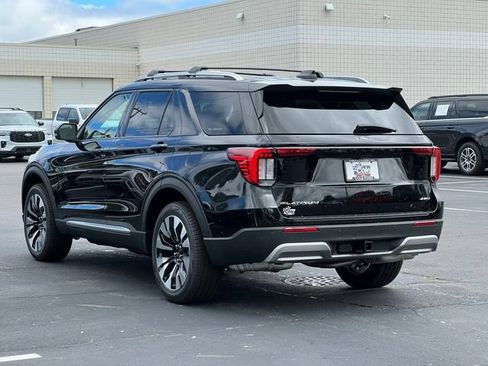 New 2026 Ford Explorer Platinum w/ LUX Leather Package AWD/4WD image 9