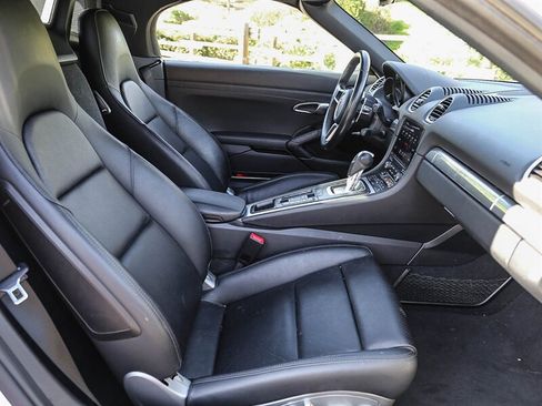 Used 2019 Porsche 718 Boxster image 22
