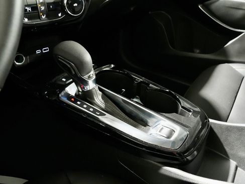 Used 2024 Chevrolet Trax ACTIV w/ Sunroof Package image 21