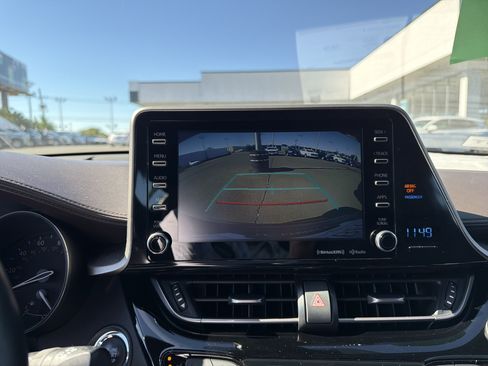Used 2019 Toyota C-HR Limited image 16