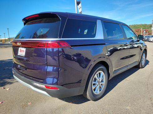 Used 2024 Kia Carnival LX image 28