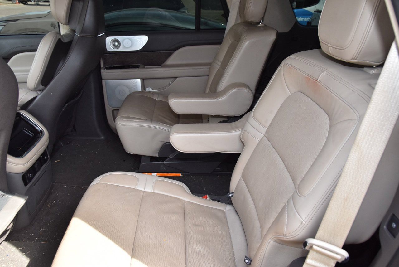 Used 2024 Lincoln Navigator Reserve AWD/4WD image 10