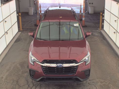 Used 2025 Subaru Ascent Premium image 2