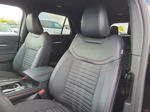 New 2026 Ford Explorer ST-Line w/ ST-Line Street Pack RWD image 21