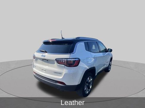 Used 2019 Jeep Compass Limited AWD/4WD image 5