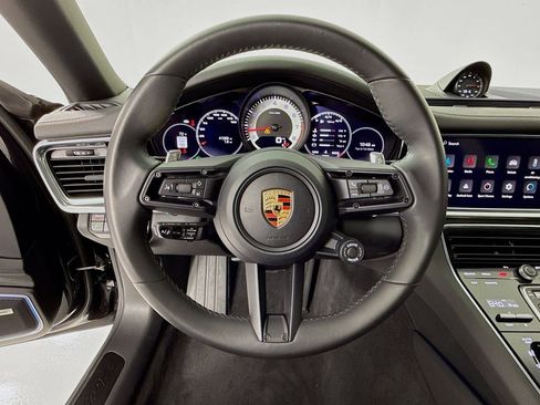 Certified 2023 Porsche Panamera Platinum Edition image 17