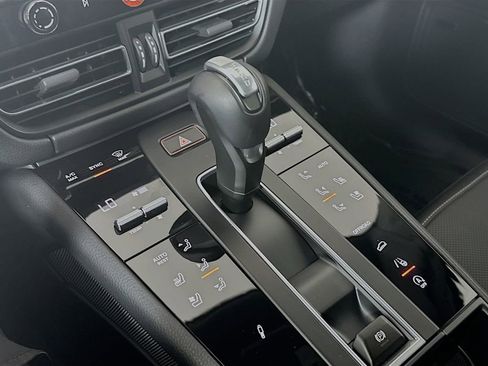 New 2026 Porsche Macan Turbo AWD/4WD image 19