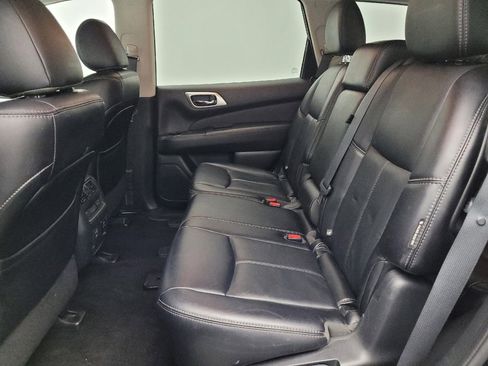 Used 2018 Nissan Pathfinder SL w/ Midnight Edition Package AWD/4WD image 18
